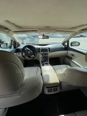Toyota Venza AWD 2012 Brown