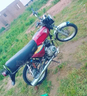 Bajaj Boxer 2021 Red