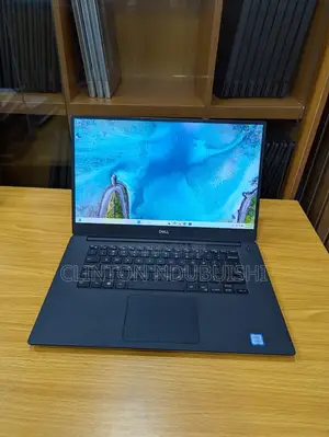 Laptop Dell XPS 15-9570 16GB Intel Core i7 SSD 512GB