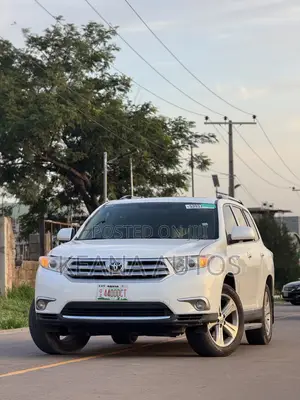 Toyota Highlander 2013 White