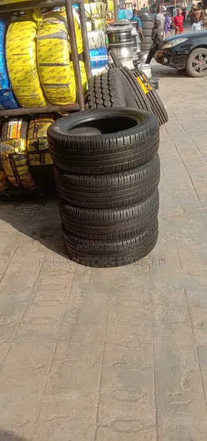 225/65r17 First Grade Tokunbo Tire 