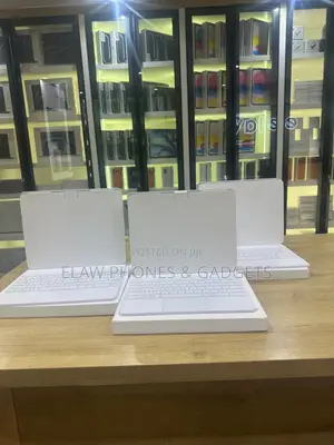 2025 11” M3/M4 iPad Air Magic Keyboard