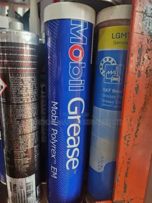 Mobile Grease Polyrex EM (390)