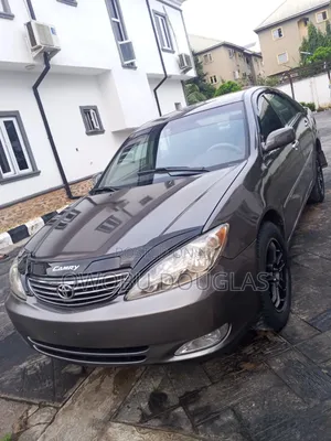 Toyota Camry LE V6 4dr Sedan (3.0L 6cyl 5A) 2004 Gray