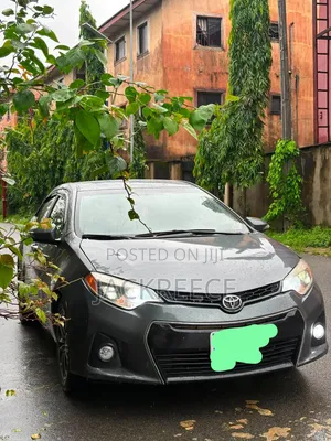 Toyota Corolla 2015 Black