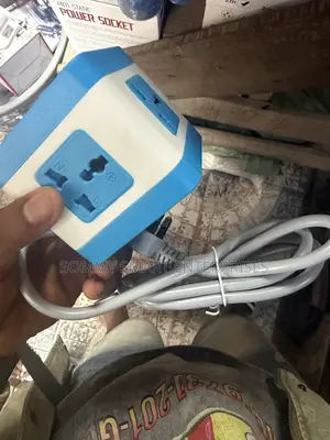 805 Universal Extension Socket (2-Way Multi-Plug Extension)
