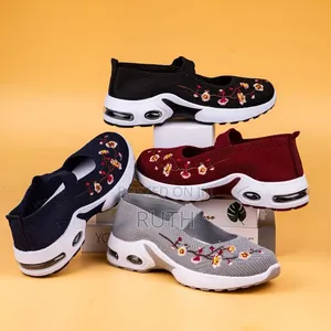 Women's Lightweight Slip-on Walking Sneakers