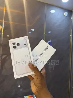 New Apple iPhone 17 Pro Max 256 GB Silver