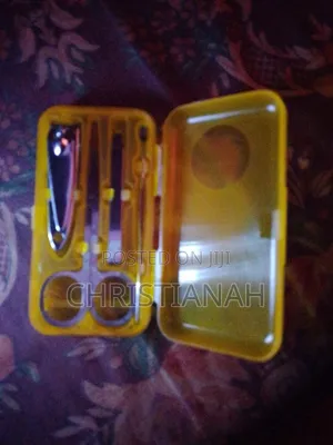 Plastic Pedicure Set