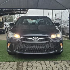 Toyota Camry 2016 Gray