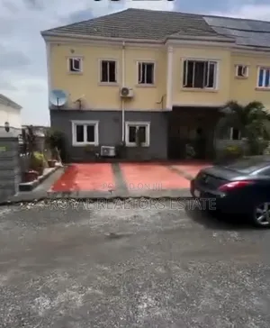 4bdrm Duplex in In An Estate, Idu Industrial for rent