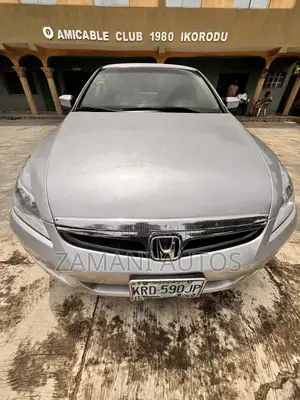 Honda Accord 2005 Silver