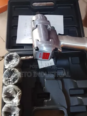 Air Three Quarter Impact Wrench