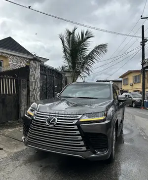 Lexus LX 600 2023 Gray