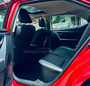 Toyota Corolla LE 4dr Sedan (1.8L 4cyl CVT) 2014 Red