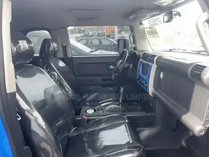 Toyota FJ Cruiser Base 4x2 2008 Blue