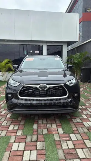 Toyota Highlander XLE 2021 Black