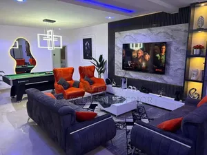 Standard TV Console With MBF