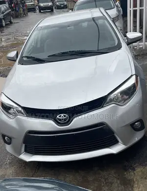 Toyota Corolla LE 4dr Sedan (1.8L 4cyl CVT) 2015 Silver