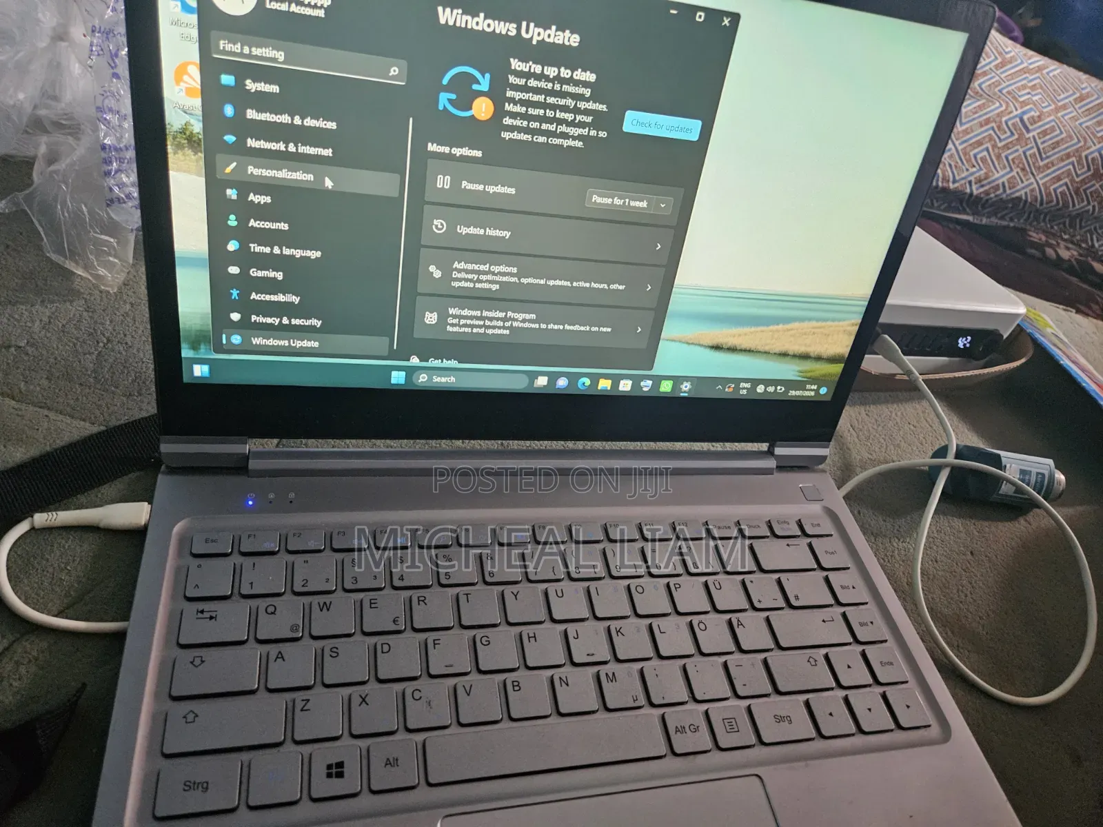 Laptop 4GB Intel SSD 128GB