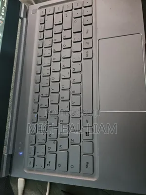 Laptop 4GB Intel SSD 128GB