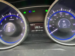 Hyundai Sonata Limited 2.0T Sedan (2.0L 4cyl 6A) 2011 Gray
