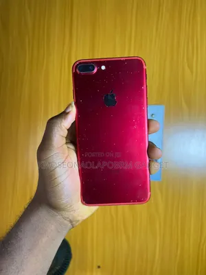 Apple iPhone 7 Plus 128 GB Red