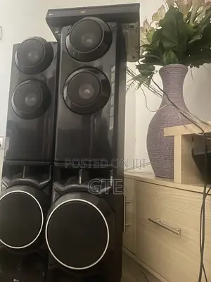Neatly Used LG 1250 Watts Sound Bar in Akure