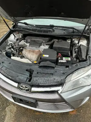 Toyota Camry 2015 Silver