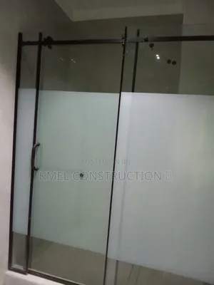 Executive Frameless Shower Cubicle.