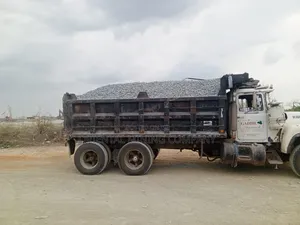 Imo Lite Iron Black Chippings and Granite