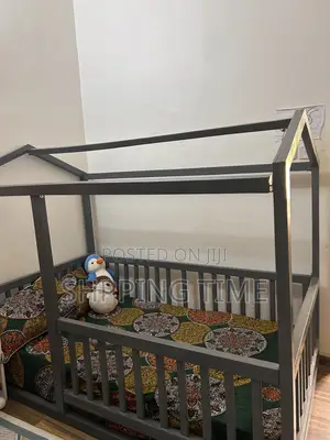 Children/Toddler Bed