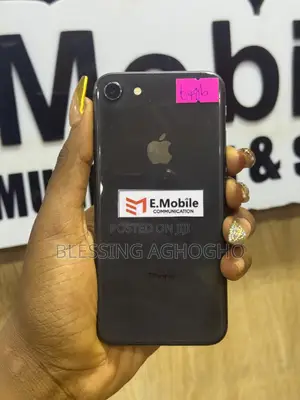 Apple iPhone 8 64 GB Black
