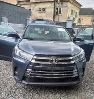 Toyota Highlander 2019 Gray