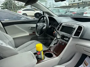 Toyota Venza XLE 2009 Silver