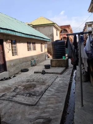 2bdrm House in Bucknor for sale