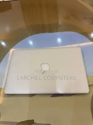 Laptop Apple MacBook Air 2015 4GB Intel Core i5 SSD 128GB