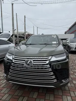 Lexus LX 600 2022 Green