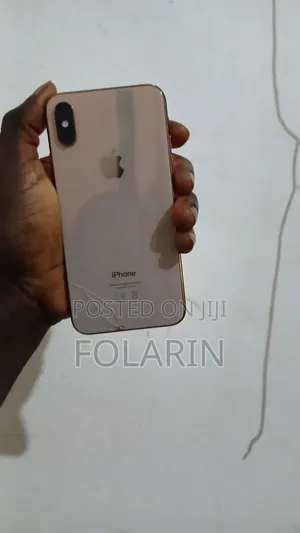 Apple iPhone XS 64 GB Gold
