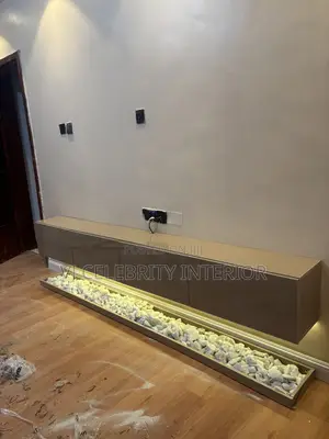 Brand New Beige 8ft HDF FLOATING With Marble Stones and Light
