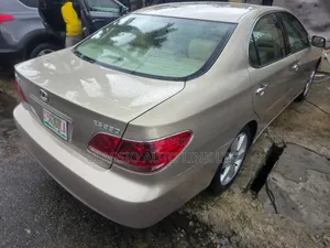 Lexus ES 2005 Gold