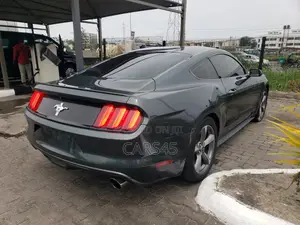 Ford Mustang 2016 Green