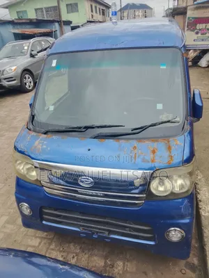 Daihatsu Hijet 2020 Blue
