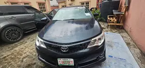 Toyota Camry SE 4dr Sedan (2.5L 4cyl 6A) 2012 Black