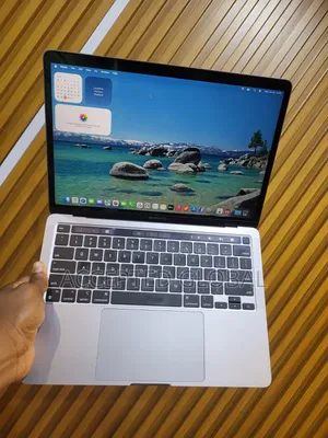 Laptop Apple MacBook Pro 2022 M2 16GB Apple M2 SSD 256GB