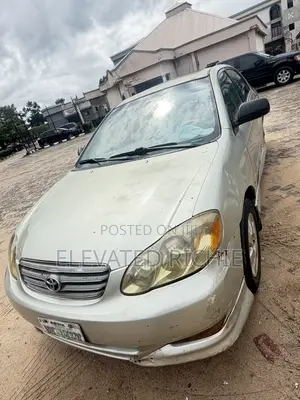 Toyota Corolla 2004 Silver