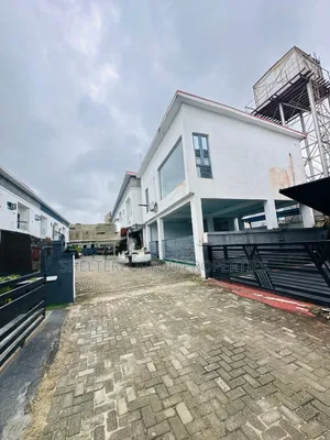Furnished 3bdrm Duplex in Off Lekki-Epe Expressway for rent
