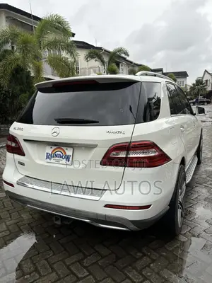 Mercedes-Benz M Class ML 350 4Matic 2013 White