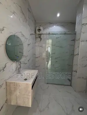 3bdrm Maisonette in Lekki Phase 1 for rent