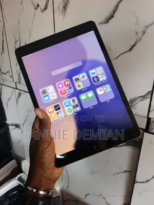 Apple iPad 10.2 (2019) 32 GB Gray
